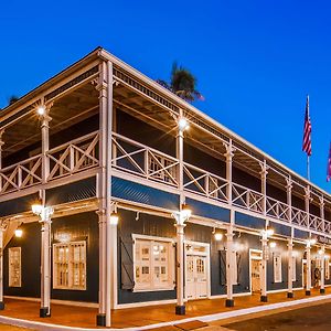 Pioneer Inn